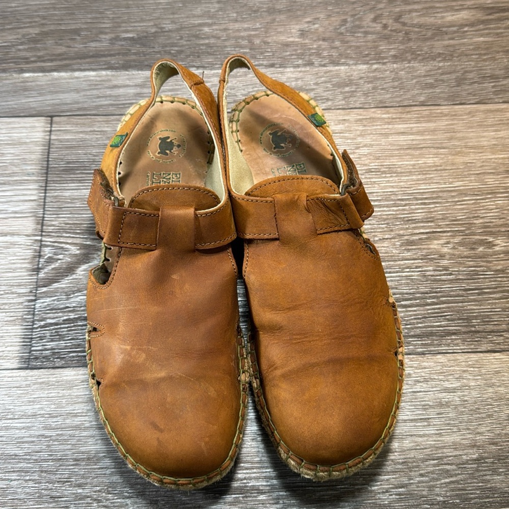 El NaturaLista brown leather sandals size 42 (d198)